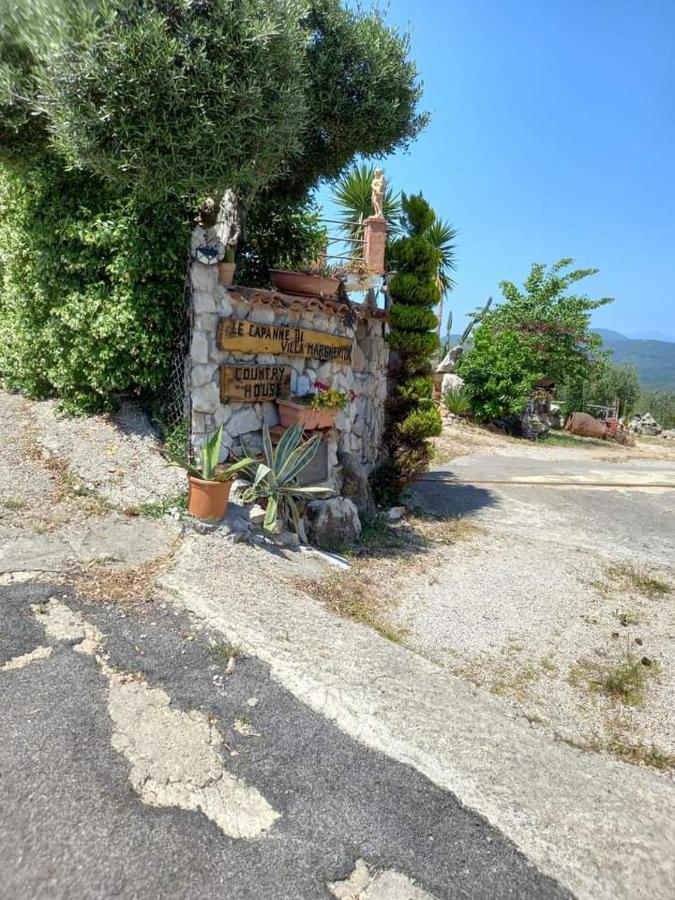 Le Capanne Di Villa Margherita Sonnino Exterior photo